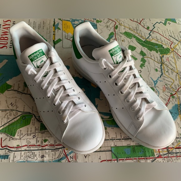 ADIDAS | Womens Adidas Stan Smith Athletic Shoe | White/Fairway Green | Sz 7 - Picture 5 of 11
